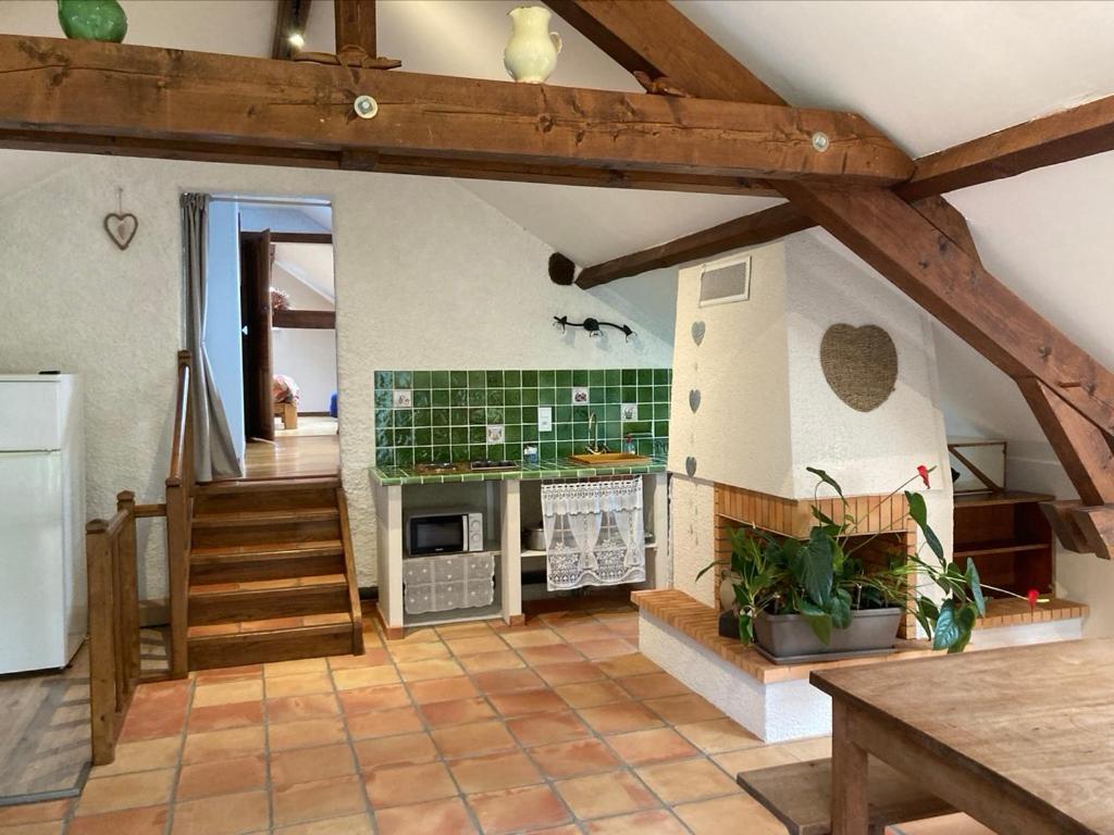 Sous Le Bon Toit Bed and Breakfast Belley Buitenkant foto